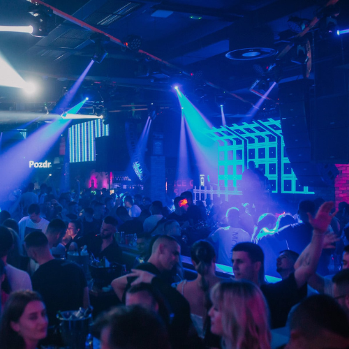 Galerija - Student party - GoldenCube