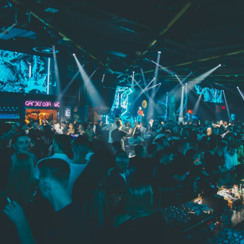 Galerija - Student party - GoldenCube