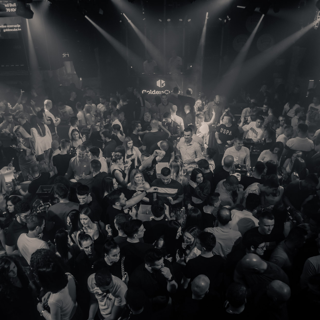 Galerija - Studentski party - GoldenCube