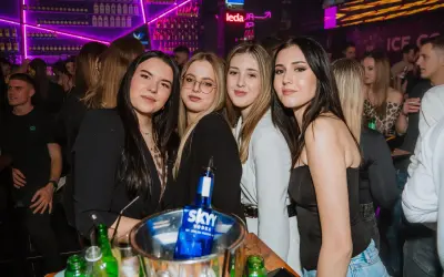 Galerija: 🌟 HIT THE LIGHTS 🌟 - subota, 22.11 - 24